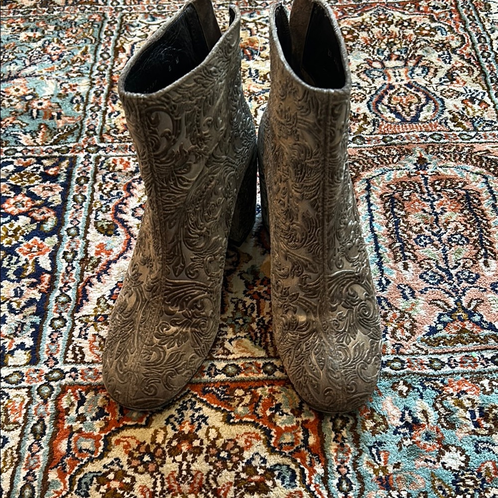 Stuart Weitzman Green Ankle Booties with Rounded Toe
